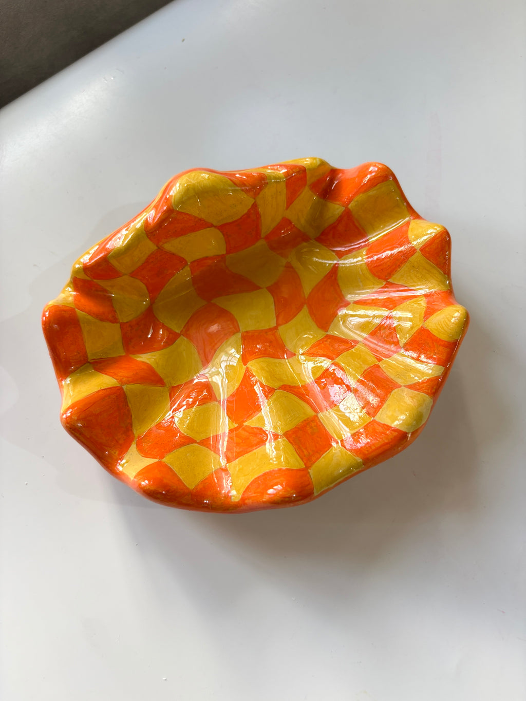 Checkered Clamshell